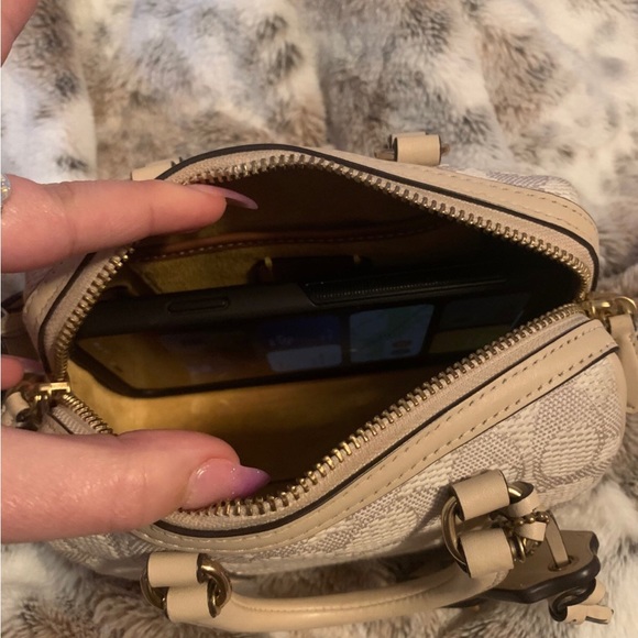 Coach logo ruby 18 - Picture 9 of 9